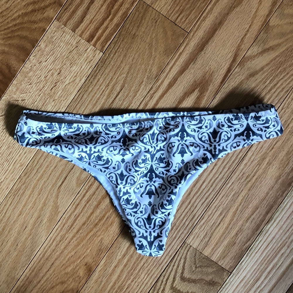 Cheeky Bikini Bottem